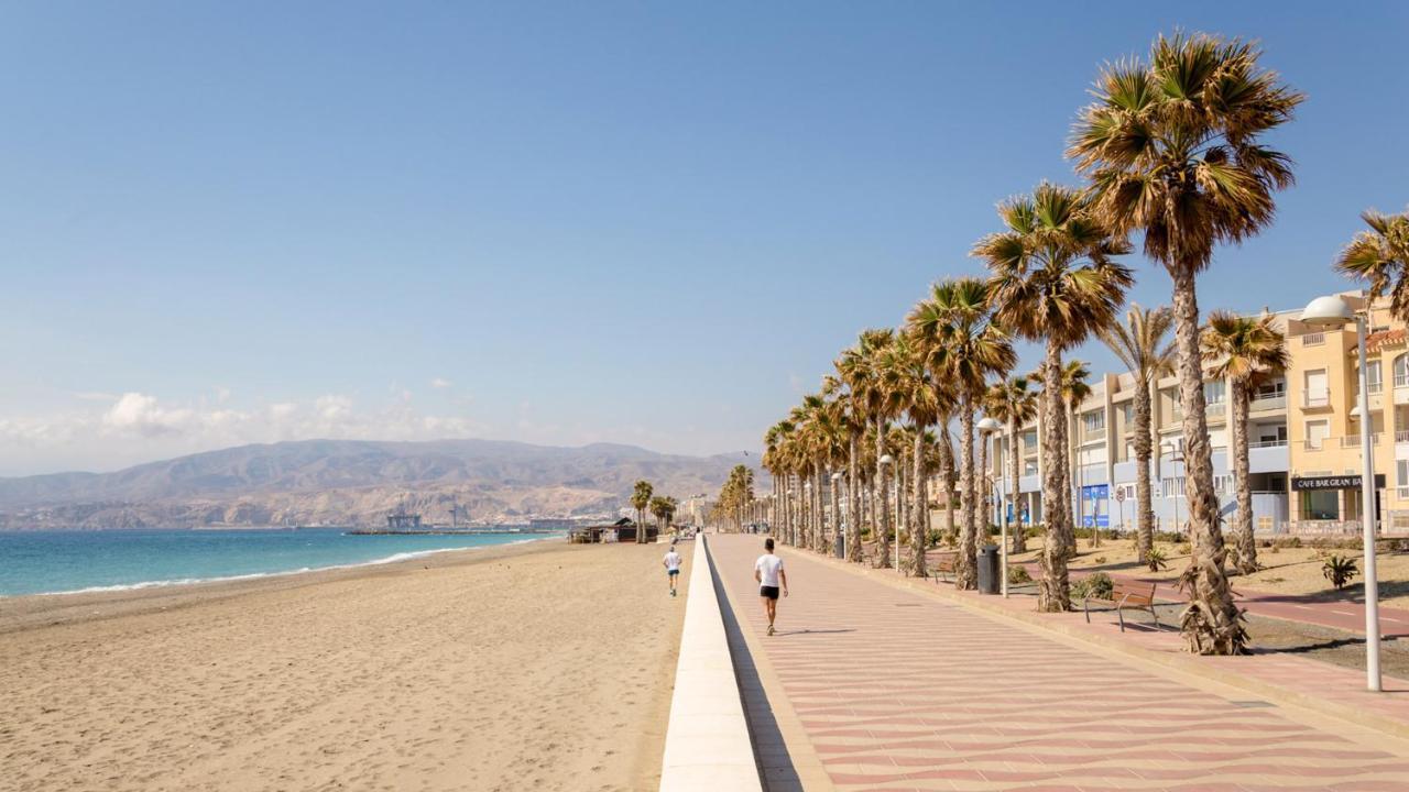Apartamento Con Vistas Al Mar. Primera Linea De Playa. Aguadulce  Exteriér fotografie